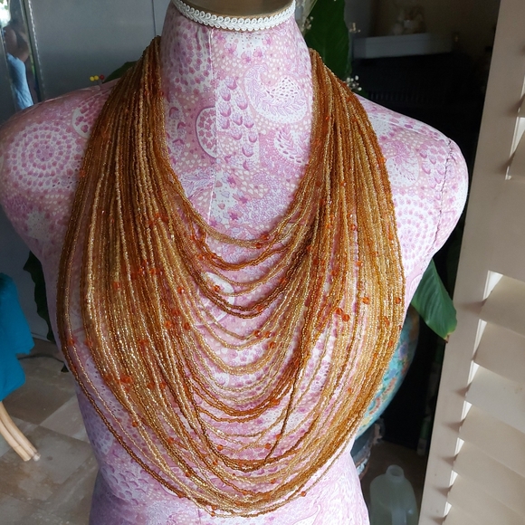 Vtg 32" long 40 strands beaded bib necklace - Picture 14 of 14